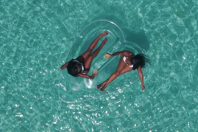 Curacao Clear Kayak Photoshoot - Curacao Clear Kayak Photoshoot: A Unique Water Adventure with a View