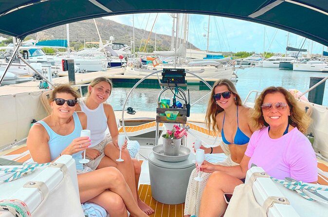 Curacao Private Boat Tour Deluxe with Lunch - In The Sum Up