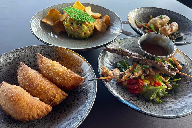 Curaçao Sip & Paint at Fine Dining Venue with Unlimited Cocktails - A Closer Look at the Curaçao Sip & Paint Experience