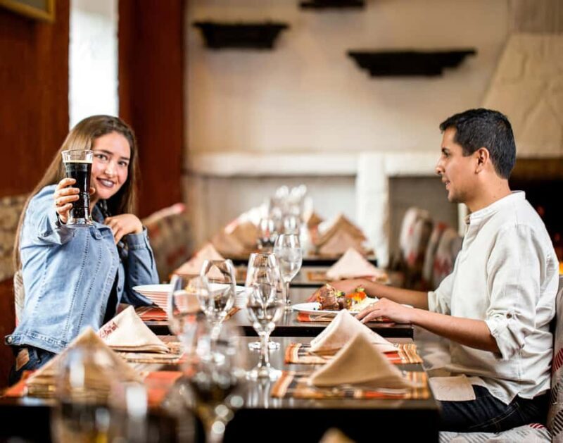 Cusco: Andean Folk Show with Dinner at Tunupa Plaza de Armas - Key Points