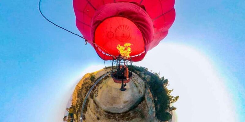 Cusco: Hot-air balloon tethered flight | Picnic - Key Points