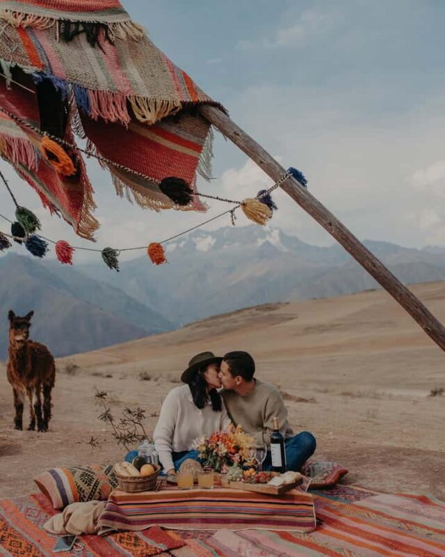 Cusco: Mountain View Picnic & Salt Mines Private Service - Key Points