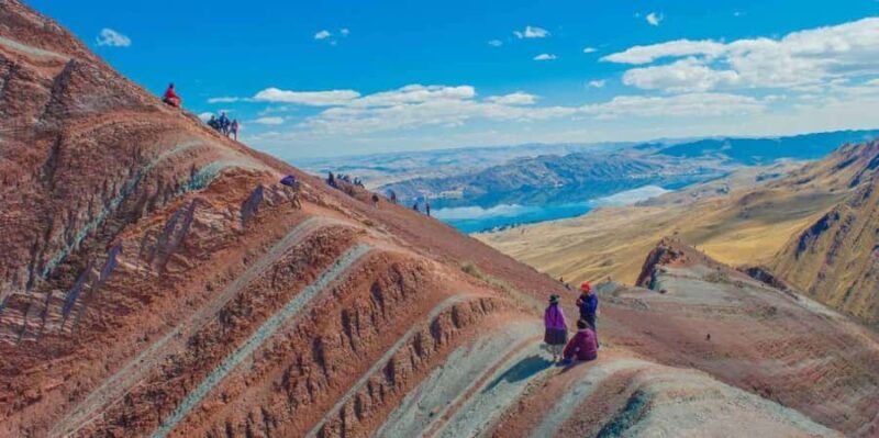 Cusco: Pallay Poncho del Apu T'acllo Tour |Private| - An In-Depth Look at the Pallay Poncho del Apu Tacllo Tour