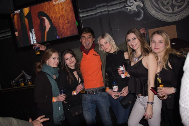 Cusco: Pub Crawl with Skip-the-Line Access and Drinks - FAQ