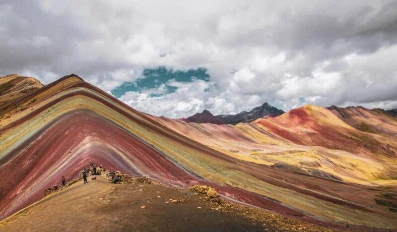 Cusco : Rainbow Mountain and Red Valley Tour - An In-Depth Look at the Rainbow Mountain and Red Valley Tour