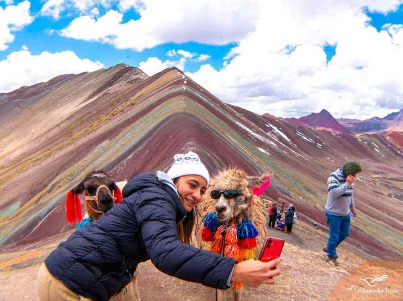 Cusco: Rainbow Mountain and Red Valley Trip with 2 Meals - A Detailed Look at the Rainbow Mountain and Red Valley Tour