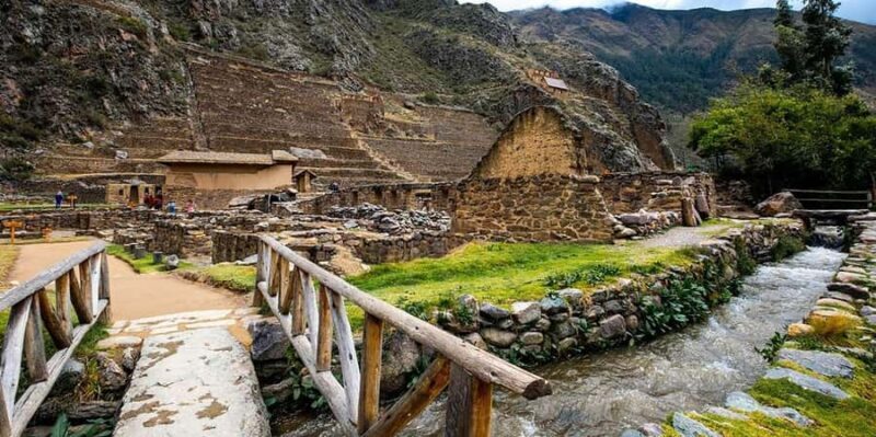 Cusco | Sacred Valley and Machu Picchu | 4 Hotel - Exploring the Sacred Valley and Machu Picchu in Detail