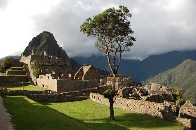 Cusco Sacred Valley and Machupicchu 4 Days - What Makes This Tour Stand Out?