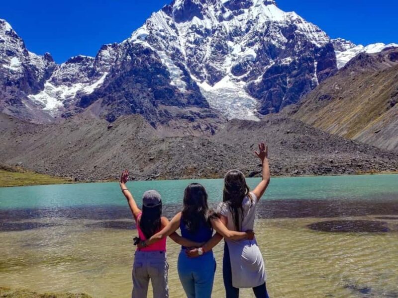 Cusco: Trekking through the 7 lakes of Ausangate - Trekking Ausangate: Mountain Peaks and Seven Lakes