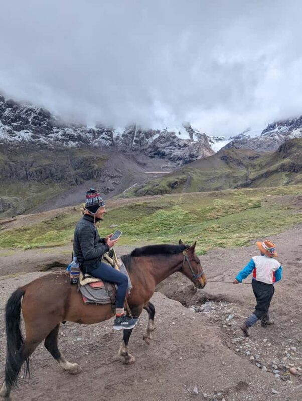 Cusco:Private Ausangate 7 Lakes Full-Day Hike |Optional Horse - Hiking into the Heart of the Andes