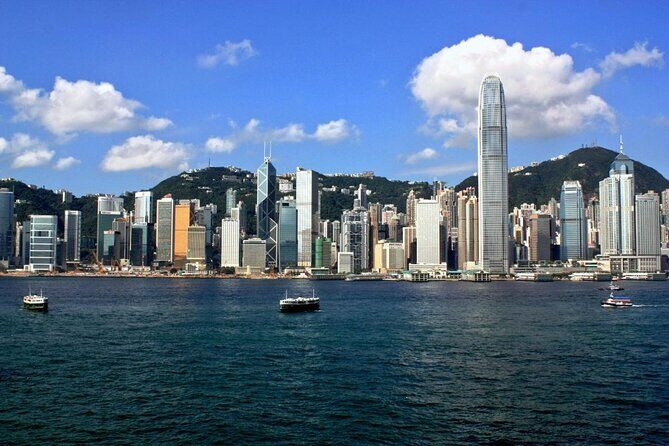 Custom private tour of Hong Kong Island - Half day - Key Points