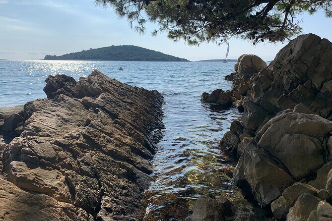 Customized boat trip from Split or Trogir - FAQs