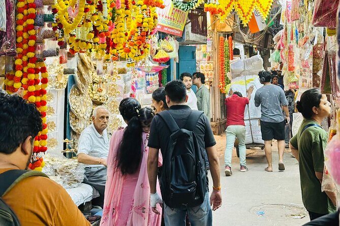 Customized Half Day and Full Day Delhi Shopping, Street Food Tour - The Sum Up
