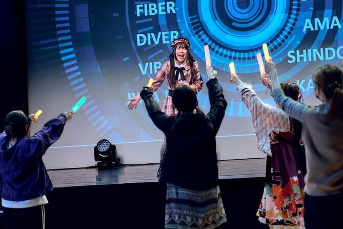 Cyalume Dance Workshop with English guide - Discovering Japan’s Unique Dance Culture