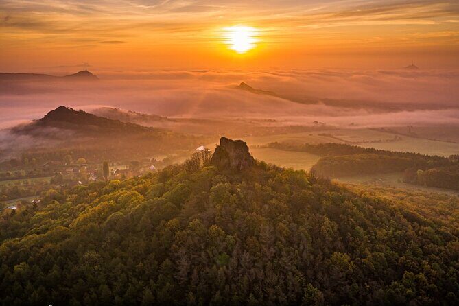 Czech countryside scenical hike to the castle, local deli tasting - Key Points