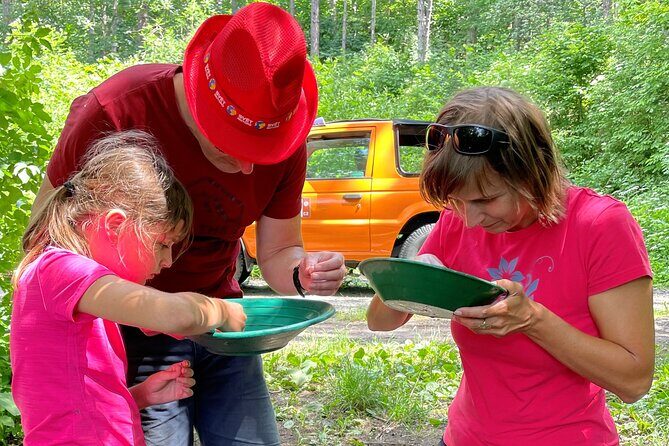 Czech garnet panning with animal farm, lunch 4WD trip from Prague - Analyzing the Value: Is it Worth the Price?