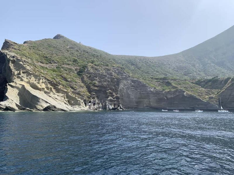 Da Lipari: Tour in Barca Salina e Lipari (7h) PICCOLO GRUPPO - The Sum Up