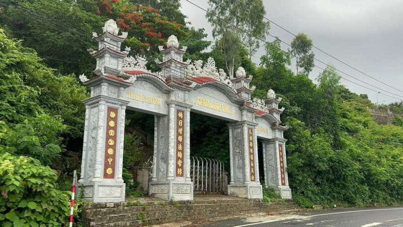 Da Nang City Sightseeing Private Tour With Tien Sa Live Show - Key Points