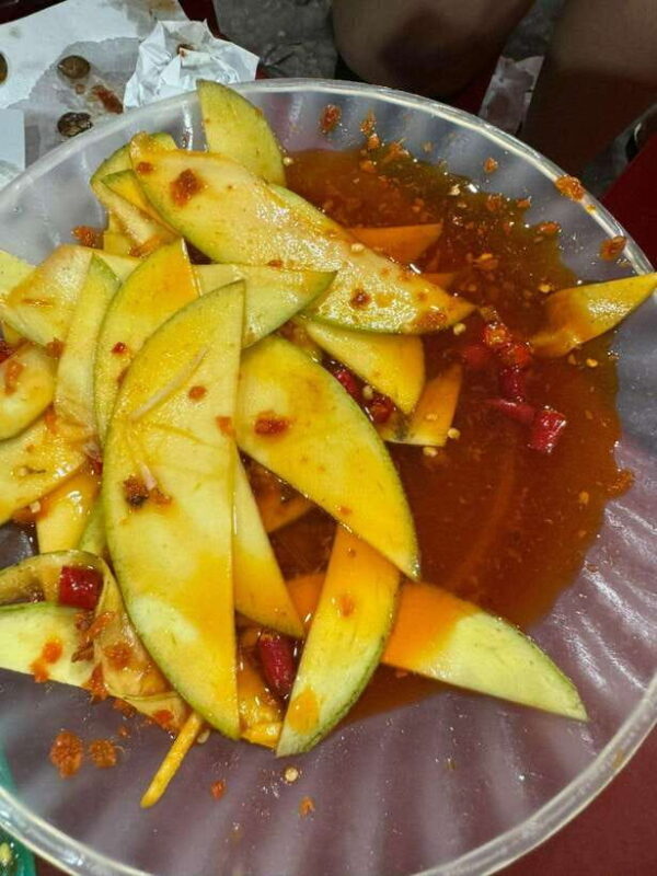 Da Nang City Street Food Private Tour With Local Students - Key Points