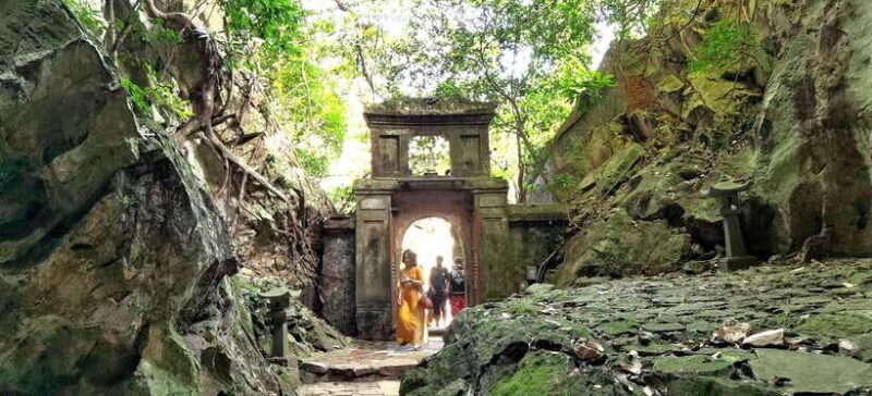 Da Nang/Hoi An: Marble & Monkey Mountains with Am Phu Cave - The Experience in Detail