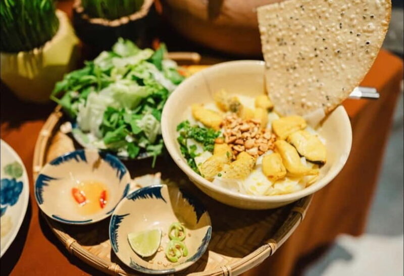 Da Nang: Michelin-Selected Street Food Tour with Local Guide - Key Points