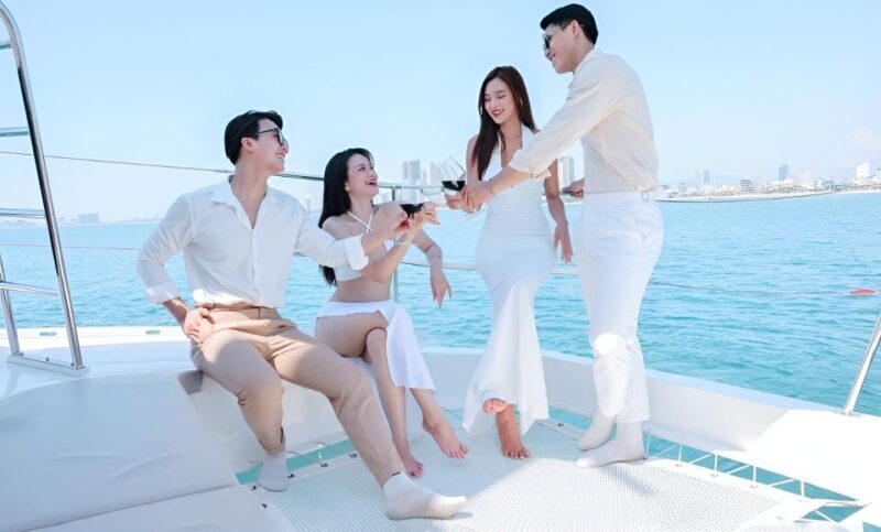 Da Nang: Son Tra peninsula luxury Yacht rental, private - What Makes This Tour Stand Out?