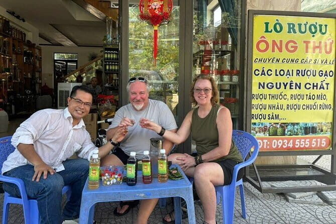 Da Nang Street Foods & Tradictional Rice Wine Filtery by Tasting - Key Points
