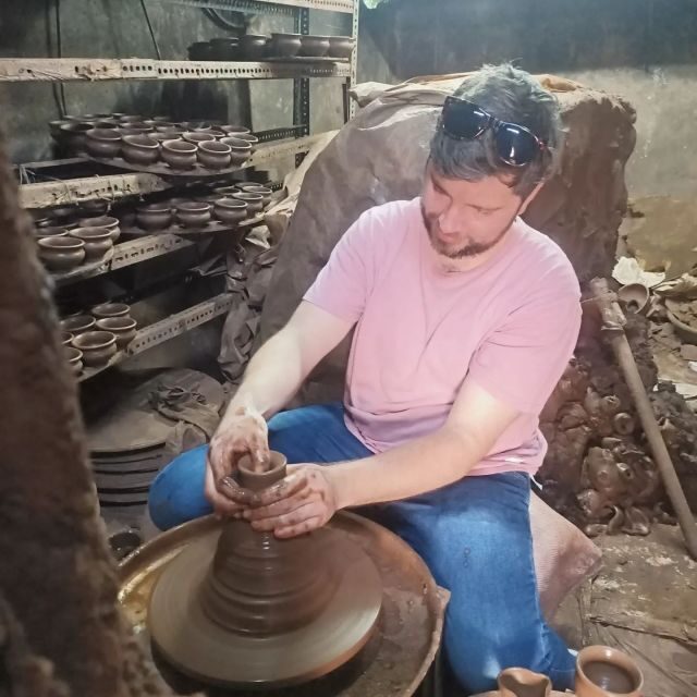 Dabbawaala Dhobi Ghat Dahravi slum With Local Train Ride - Key Points