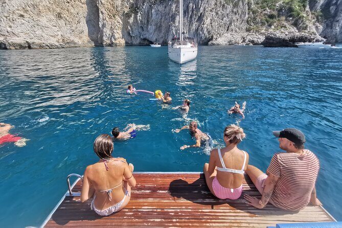 Daily Boat Tour to Capri from Sorrento in small group - FAQs