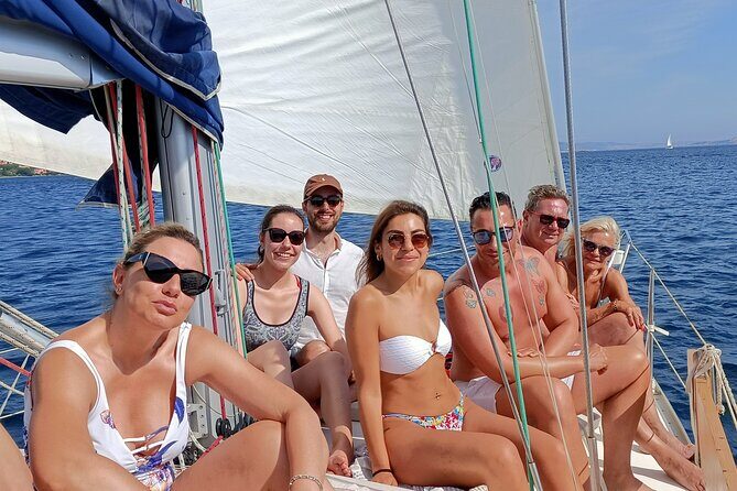 Daily Excursion by Sailboat Archipelago of La Maddalena - An In-Depth Look at the La Maddalena Sailing Experience