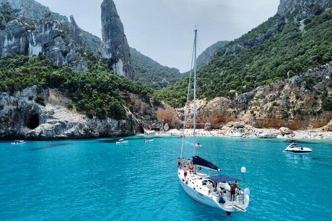 Daily sailing trip in the Orosei coves with lunch - A Deeper Look at the Daily Sailing Trip in the Orosei Coves with Lunch