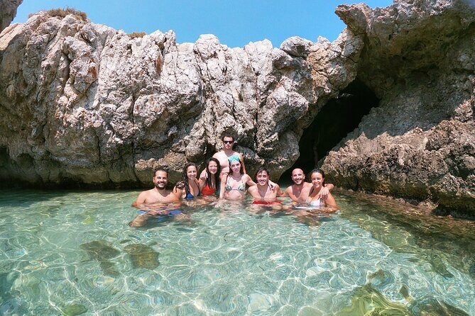 Daily tour in dinghy Favignana and Levanzo - The Detailed Itinerary