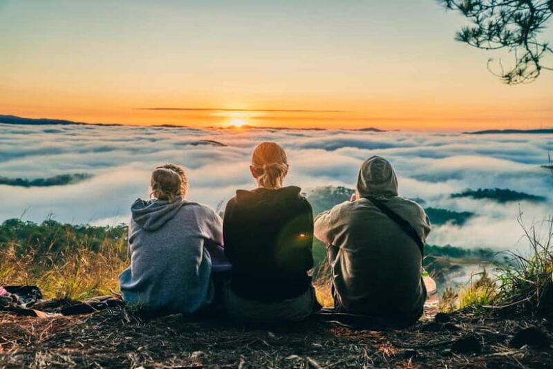 Dalat: Cloud Chasing packaged hike - Sunrise Pickup Included - An Authentic Dawn Adventure in Dalat