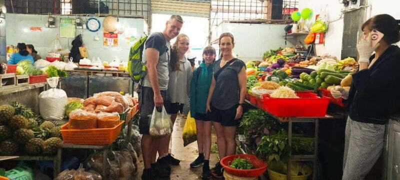 Dalat: Home Cooking Class with Central Market Tour - Key Points