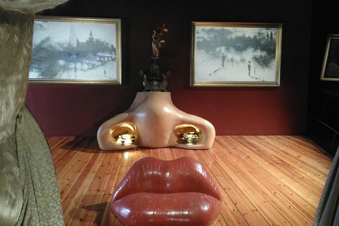 Dalí Museum and Costa Brava Small Group Tour from Girona - An In-Depth Look at the Dalí and Costa Brava Experience