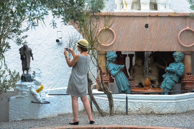 Dali Museum, Dali House & Cadaques Private Tour from Barcelona - FAQ