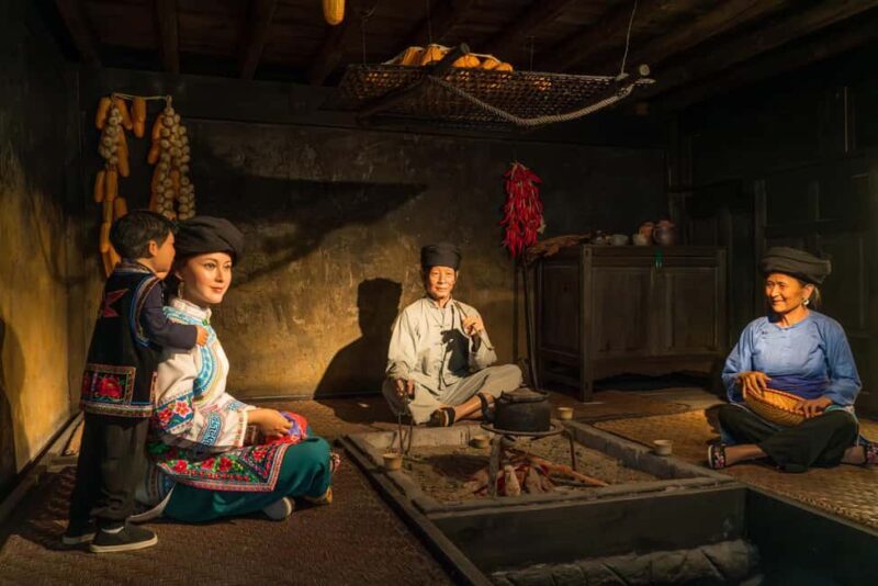 Dali: Weishan Ancient Town Private Tour - Key Points