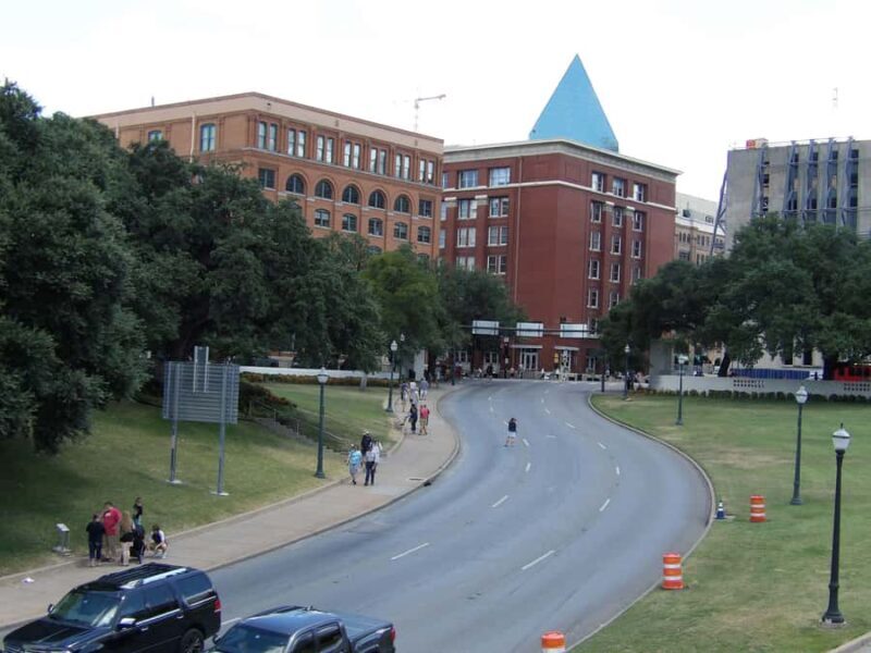 Dallas: JFK Assassination Highlights Walking Tour - What the Reviews Say