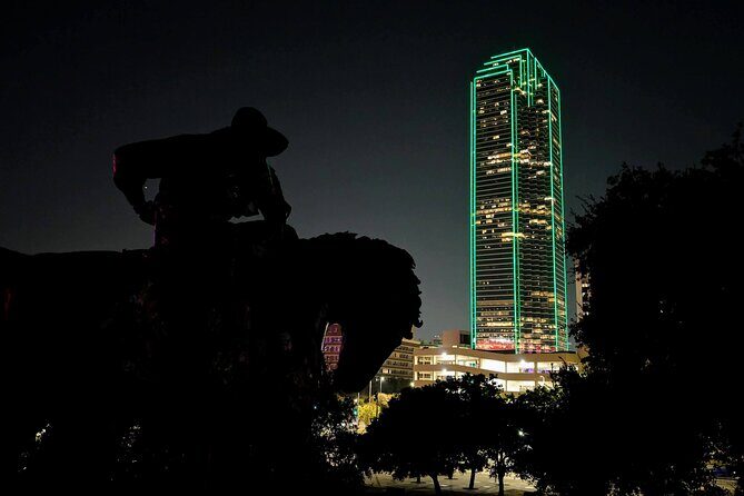 Dallas Scavenger Hunt Walking Tour and Game - Key Points