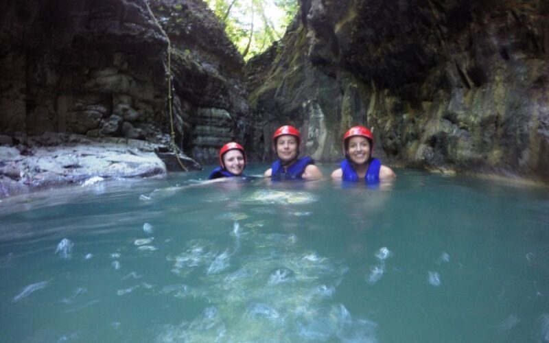 Damajagua: Waterfalls with Lunch Buffet - Key Points