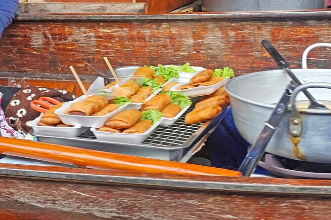 Damnoen Saduak Famous Floating Market and Mea Klong Railway Tour - A Deep Dive into the Experience