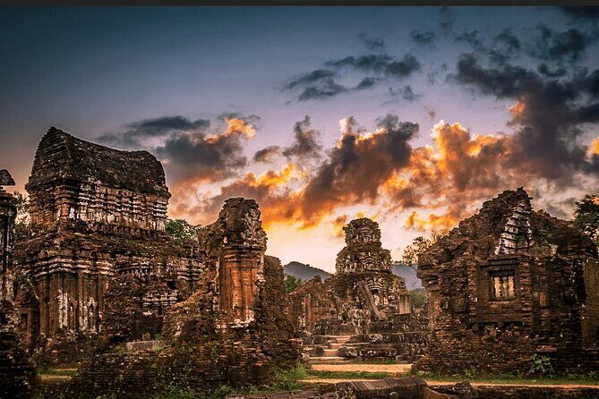 Danang - Hue - Hoi An 4 Days 3 Nights With Small Group Tour - What Makes This Tour Stand Out?