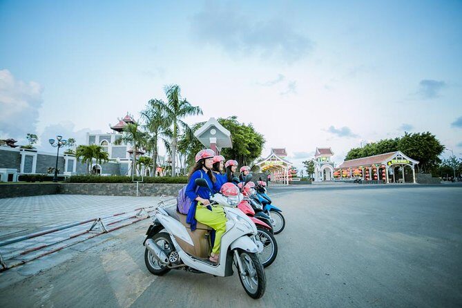 Danang Night City Tour with Aodai Lady Rider & Han River Cruise - A Detailed Look at the Da Nang Night City Tour