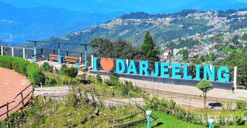 Darjeeling: Full-Day Guided Sightseeing Tour by Car - Detailed Breakdown of the Itinerary