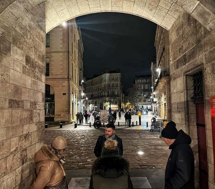 Dark Bordeaux: Ghosts, True Crimes, Eternal haunting Tales - Exploring Bordeaux’s Haunted Secrets: Ghosts, True Crimes, and Legends Tour