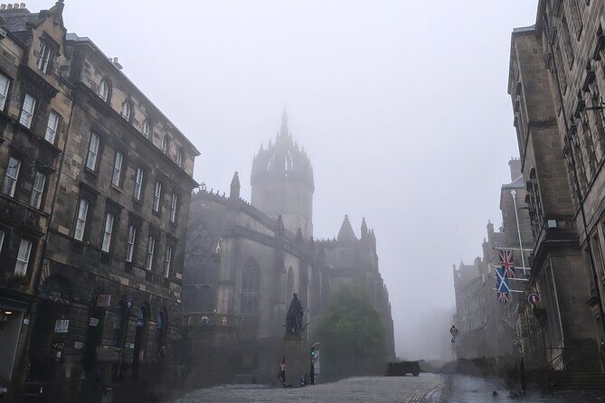 Dark History and Ghost Tour of Edinburgh - An Engaging Night in Edinburgh’s Haunted Streets