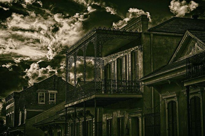 Dark History Tour In New Orleans - Exploring the Dark Side of New Orleans: What to Expect