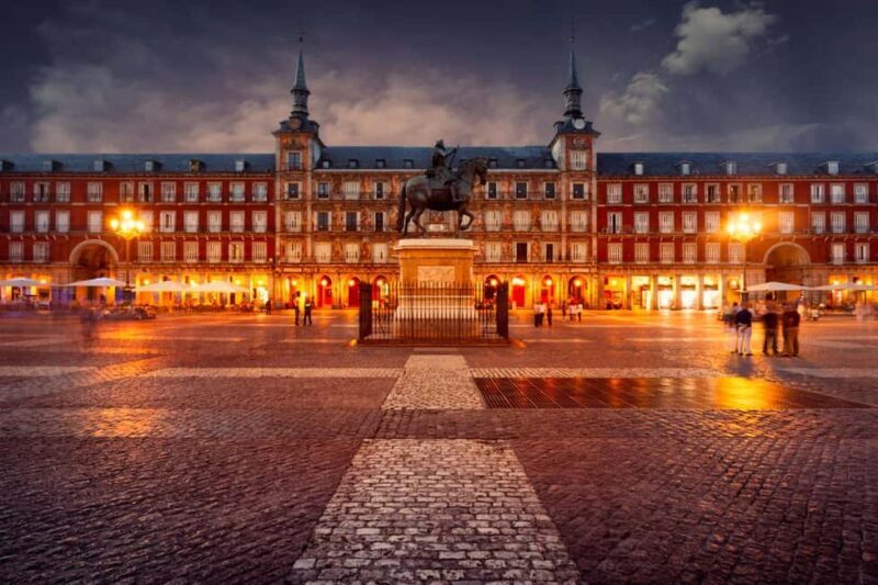Dark Stories of Madrid  Private Walking Tour - A Detailed Look at the Tour Experience