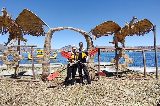 Day Kayaking at Southern Uros Islands + local lunch - Key Points