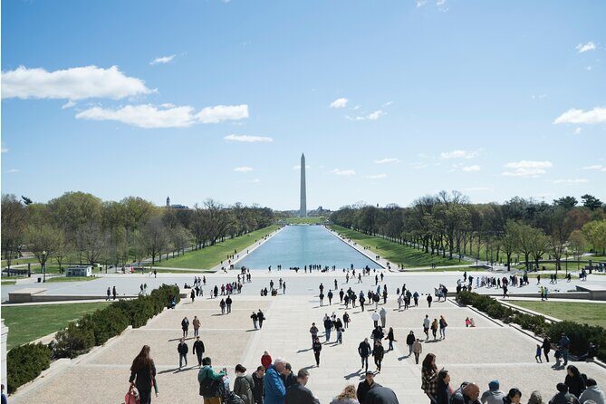 Day or Night Private DC Monuments Tour | Luxury Stretch Limo - Exploring Washington DC in a Stretch Limo: What You Can Expect